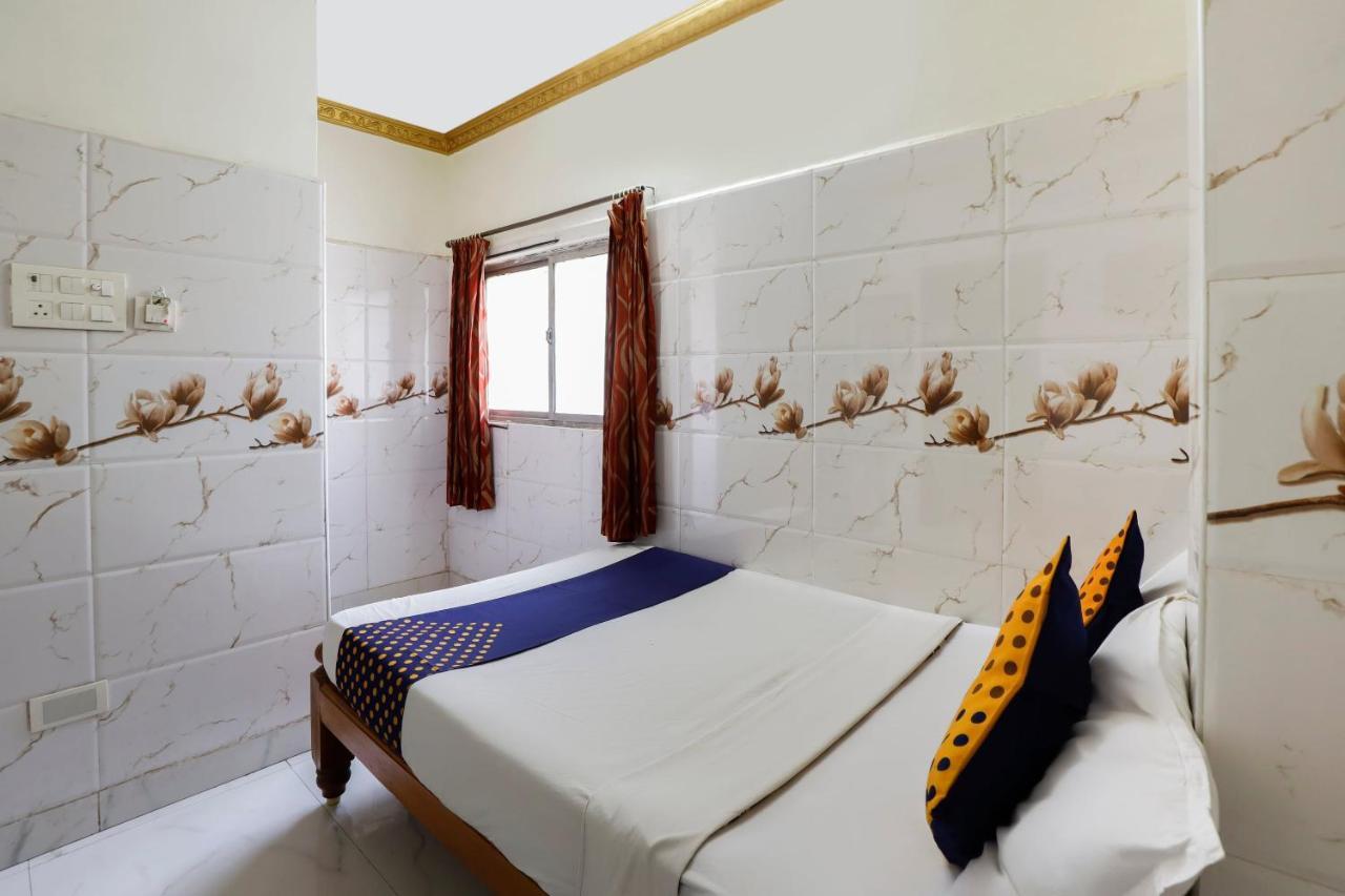 Spot On 40324 Vvr Residency Hotel Chennai Exterior foto
